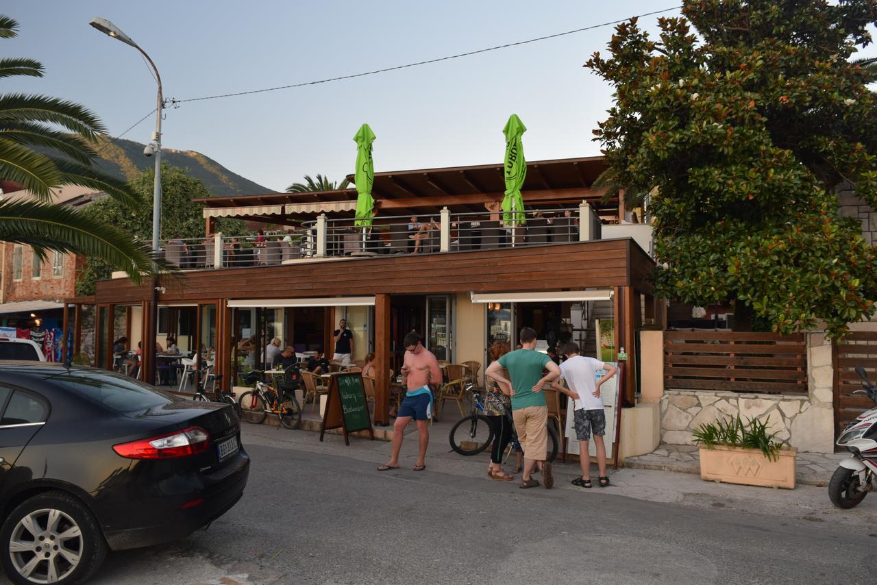 Apartment S&M Tivat Buitenkant foto