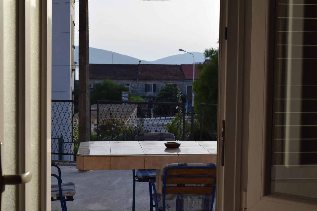 Apartment S&M Tivat Buitenkant foto
